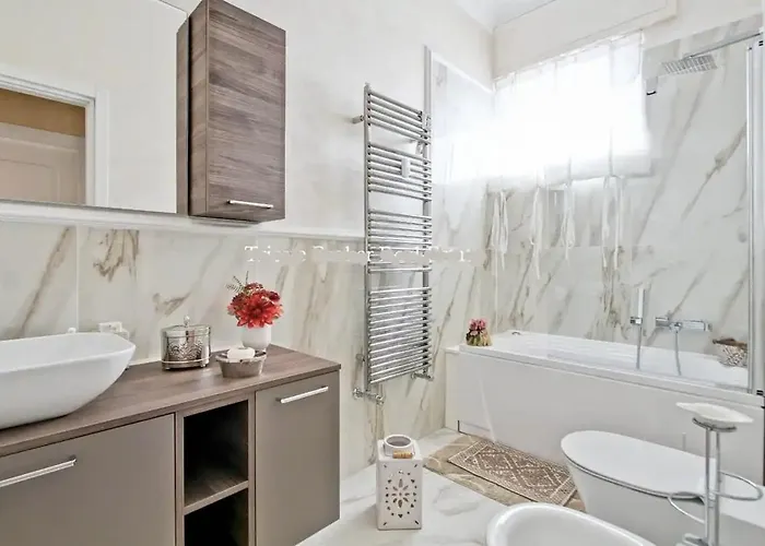 Menotti Elegant Rome